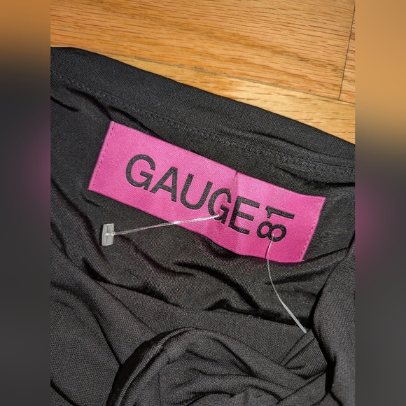 17. NWOT GAUGE81 JUJU TOP - Picture 8 of 10